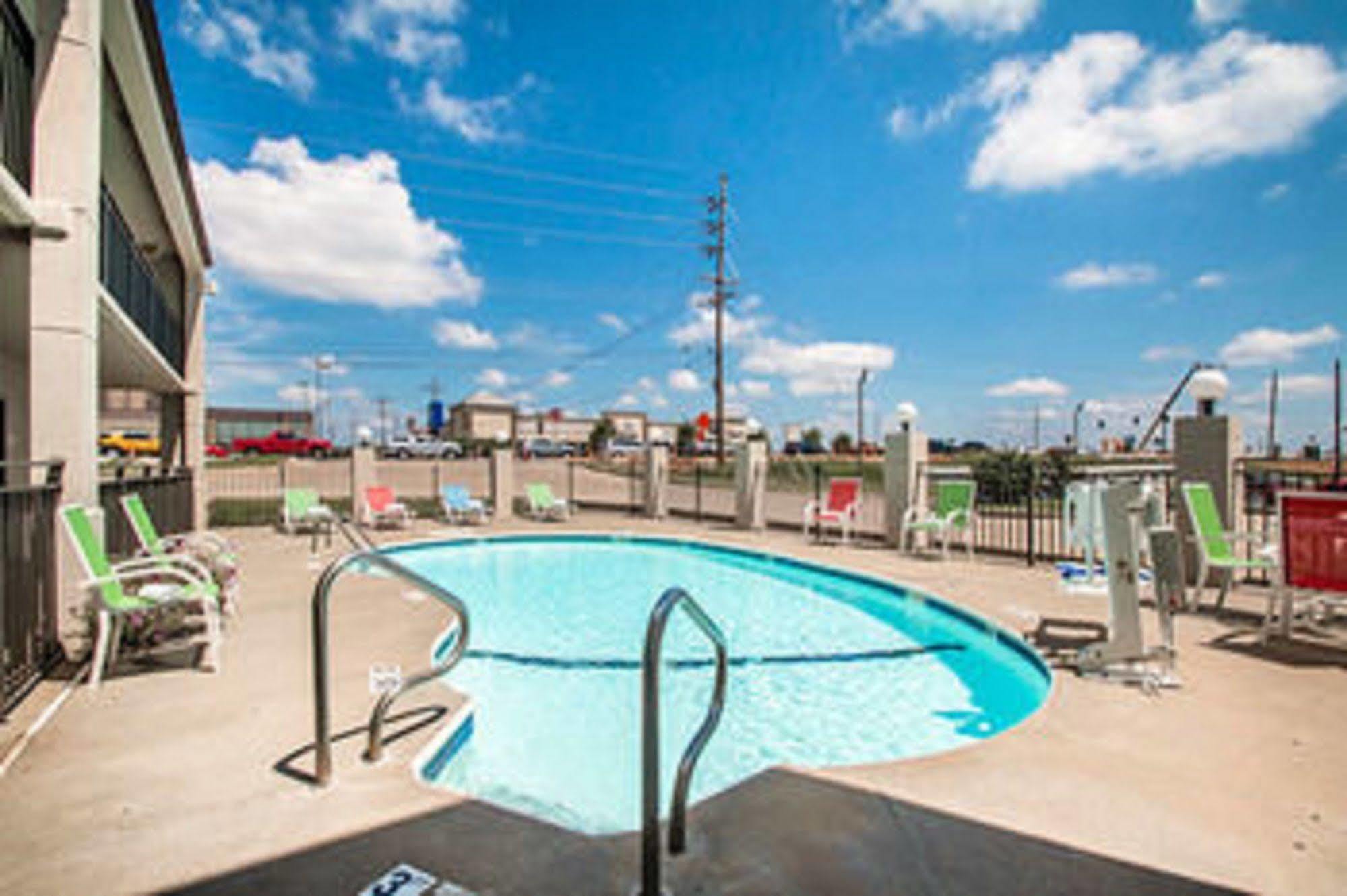 Quality Inn Us65 & E Battlefield Rd سبرينغفيلد المظهر الخارجي الصورة
