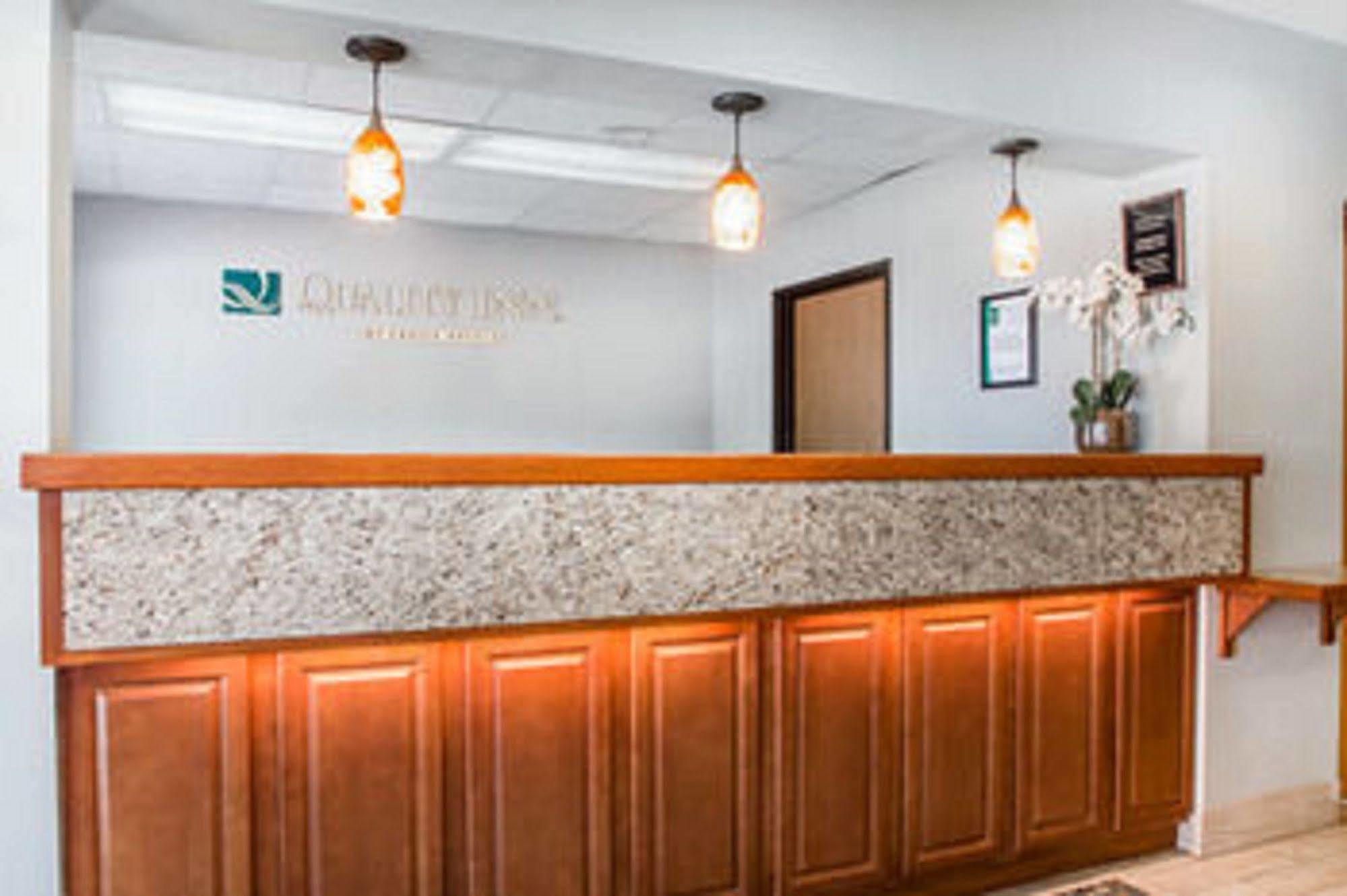 Quality Inn Us65 & E Battlefield Rd سبرينغفيلد المظهر الخارجي الصورة