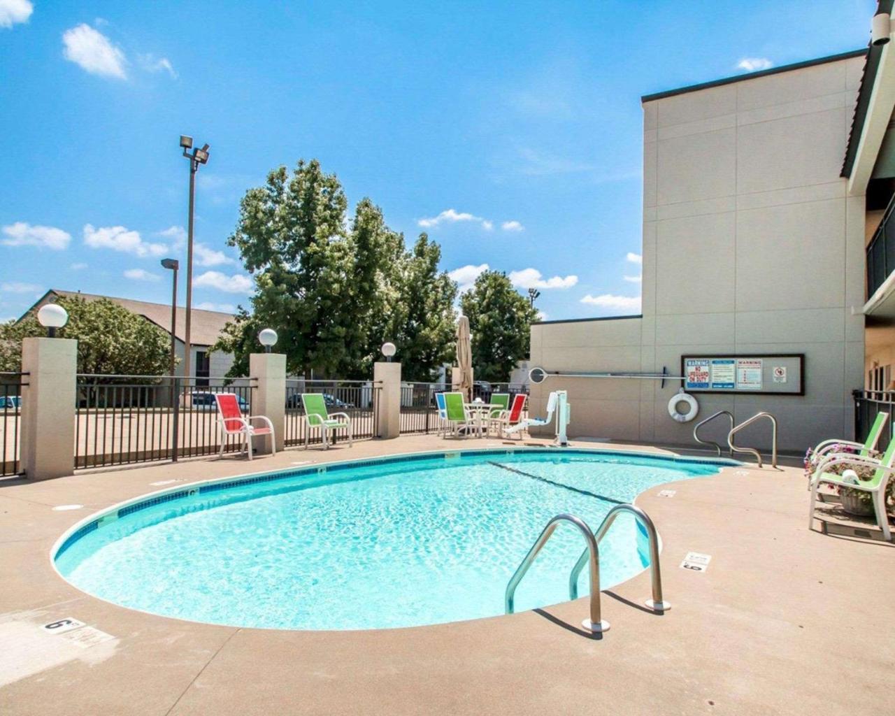 Quality Inn Us65 & E Battlefield Rd سبرينغفيلد المظهر الخارجي الصورة