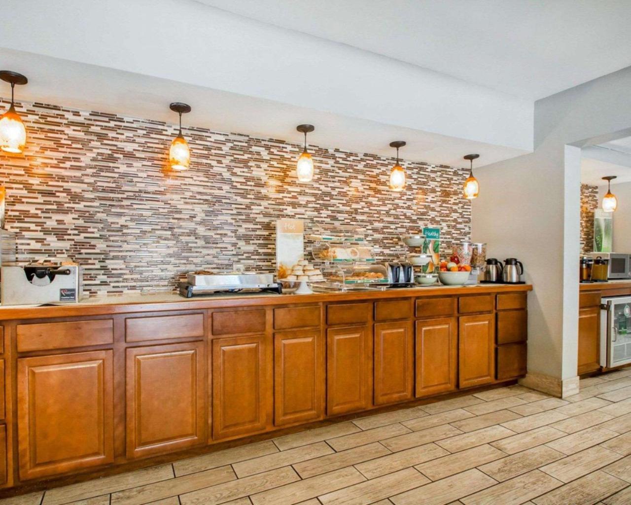 Quality Inn Us65 & E Battlefield Rd سبرينغفيلد المظهر الخارجي الصورة